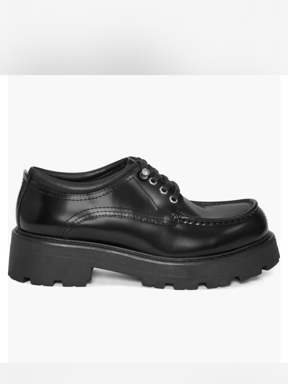 Vagabond Black Leather Lug-Sole Loafer